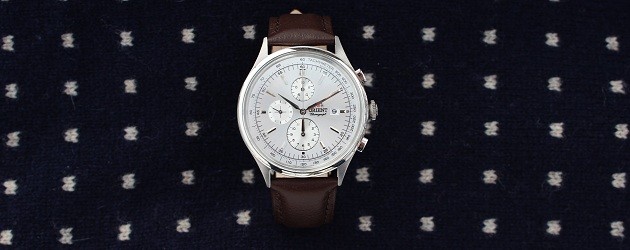 Yes it's a quartz.  And a fine looking one at that.<div class="addthis_toolbox addthis_default_style addthis_32x32_style" addthis:url='http://dappered.com/2013/01/win-it-the-orient-monterey-chronograph/' addthis:title='Win it:  The Orient Monterey Chronograph ' ><a class="addthis_button_facebook"></a><a class="addthis_button_twitter"></a><a class="addthis_button_email"></a><a class="addthis_button_pinterest_share"></a><a class="addthis_button_compact"></a><a class="addthis_counter addthis_bubble_style"></a></div>