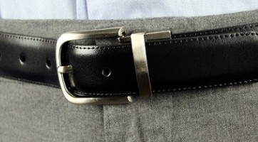 What to look for in a dress belt, Blazer etiquette, & More – The Mailbag