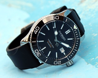 Christopher Ward Trident Pro 600 Automatic | 10 Watches that can take a summer beating by Dappered.com