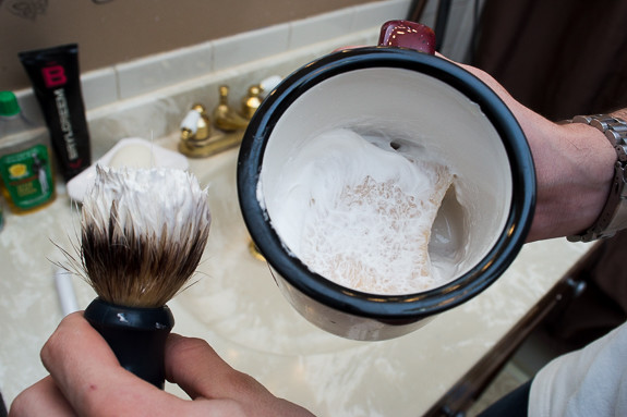 How to shave with a Double Edged Safety Razor, and why you should make the switch| Dappered.com