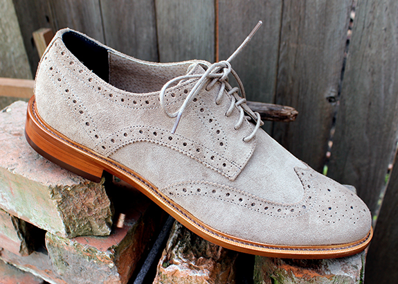 In Review: The Banana Republic Suede "Waller" Wingtip | Dappered.com