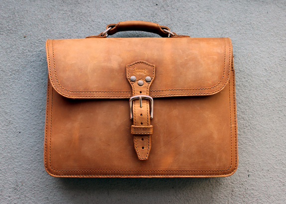 In Review: The New Saddleback 13" Thin Briefcase | Dappered.com