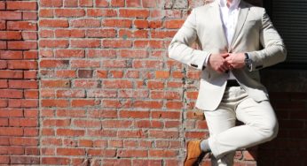 A Brief Schedule of what will happen to you when you wear a Light Colored Summer Suit