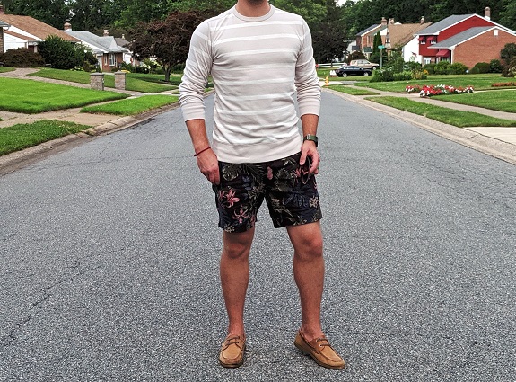 How to wear bold print shorts on Dappered.com