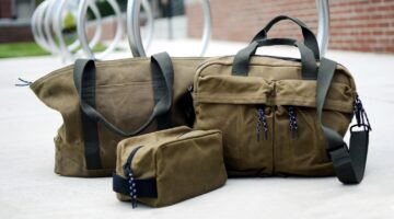 In Review: Banana Republic’s Waxed Canvas Briefcase, Tote, and Dopp Kit