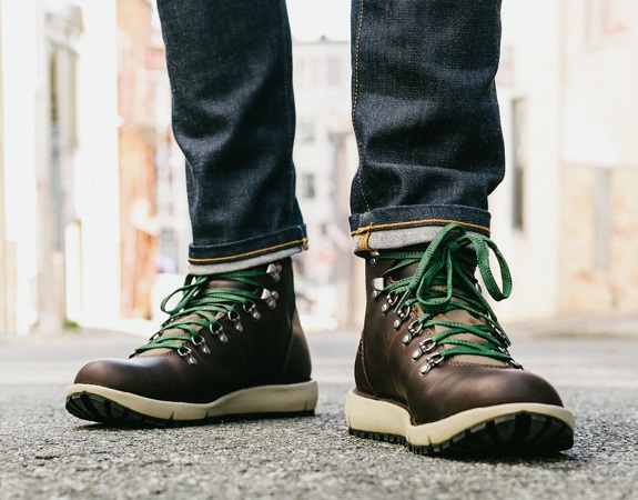 Danner 917 in Java Brown w/ Green Laces
