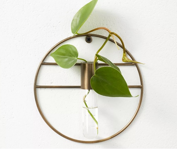 Wall Mounted Metal Plant Stand Vessel