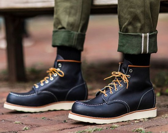 Red Wing Classic 6-inch Moc Boots