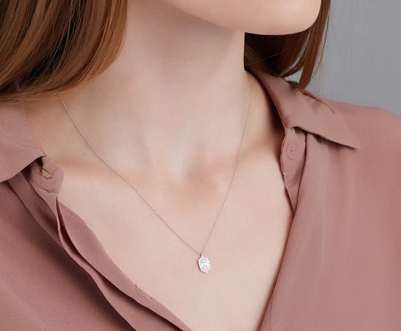 Bony Levy Gatsby Kite Diamond Pendant Necklace