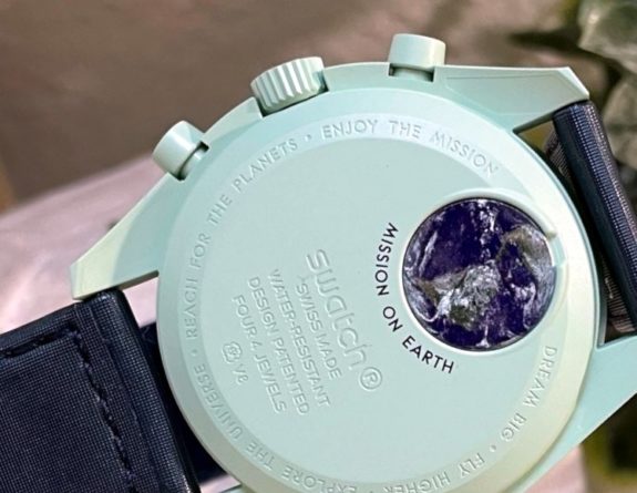 Omega x Swatch MoonSwatch Earth Edition