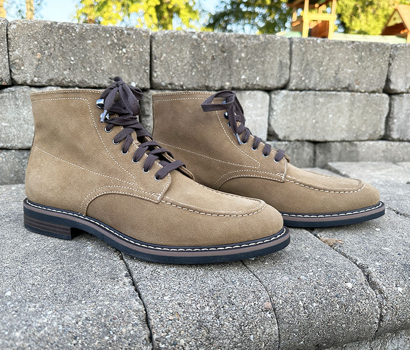 In Review: Banana Republic Factory Lace-Up Suede Boots