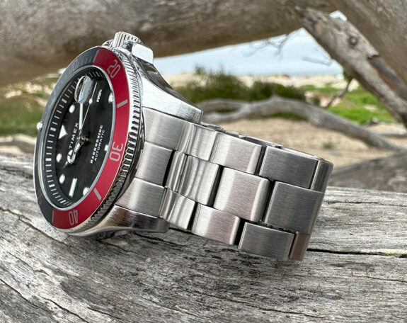 In Review: The Automatic Timex Harborside Coast Dive-Style Watch