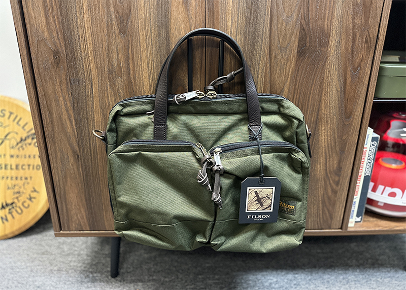 In Review: Filson Dryden Ballistic Nylon Briefcase