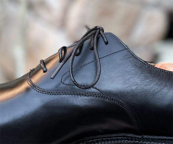 Meermin Cap Toe Oxfords up close